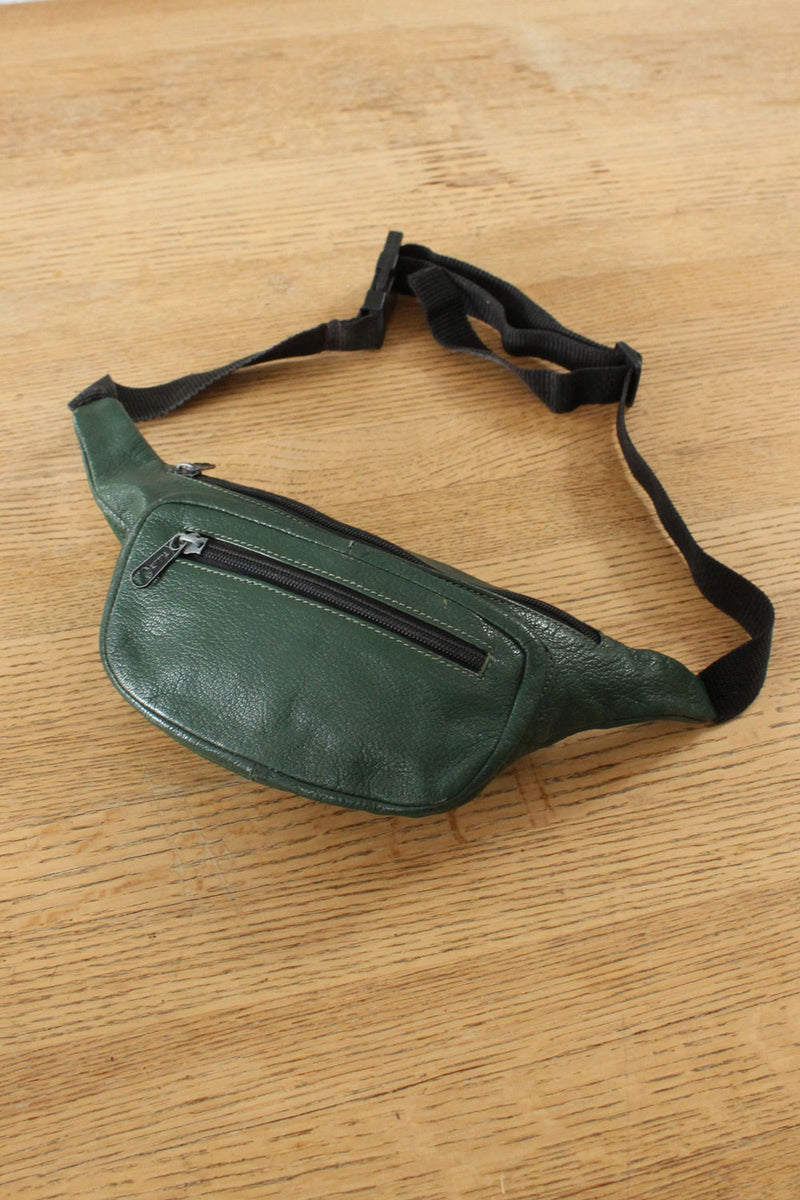 Dark green fanny online pack