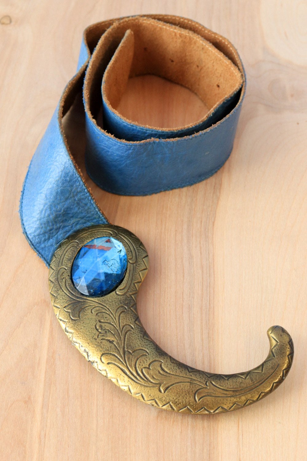 Aqua Gem Scrolled Hook Belt