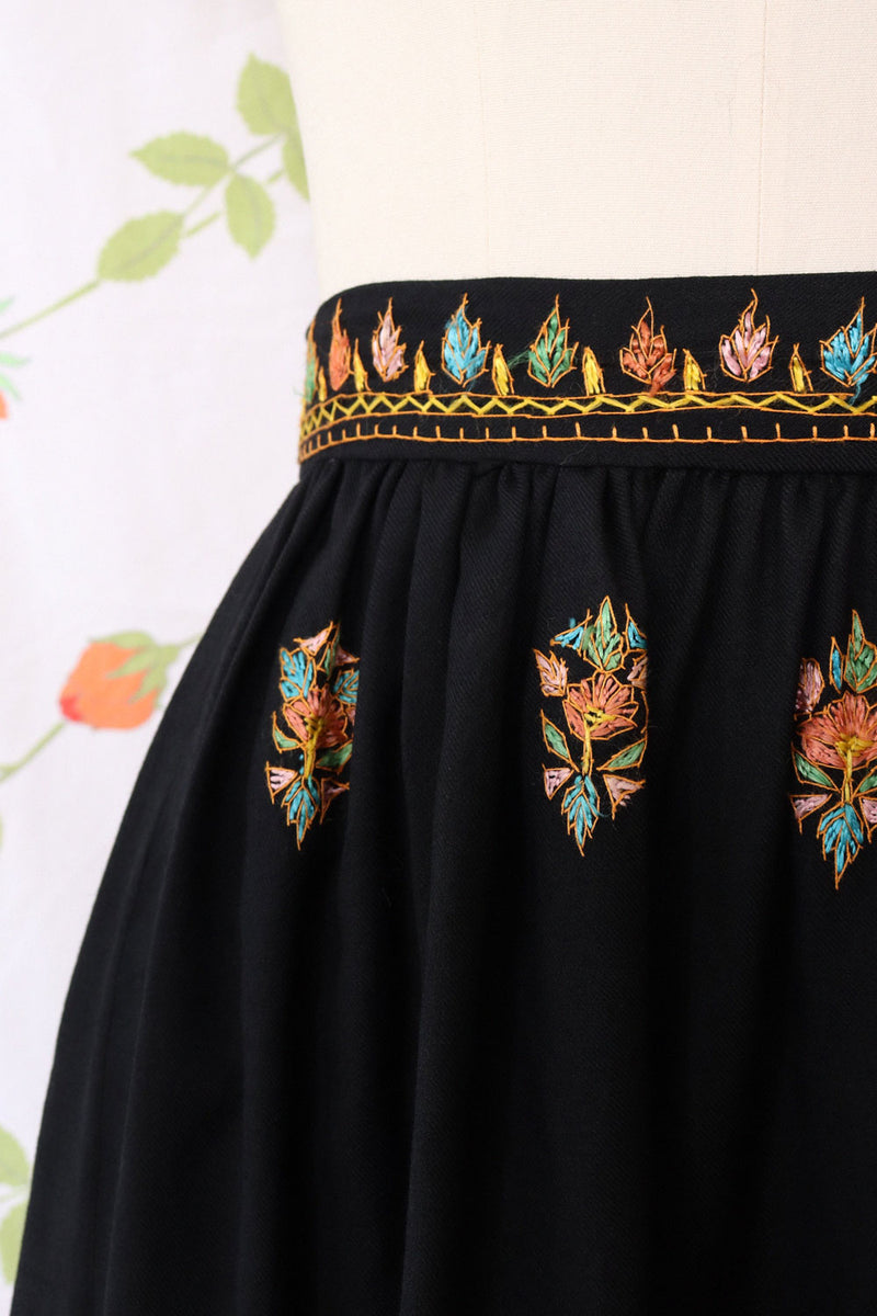 Saffron Embroidered Midi Skirt S