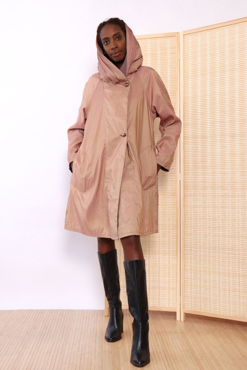 Reversible raincoat with pleated 2024 hood