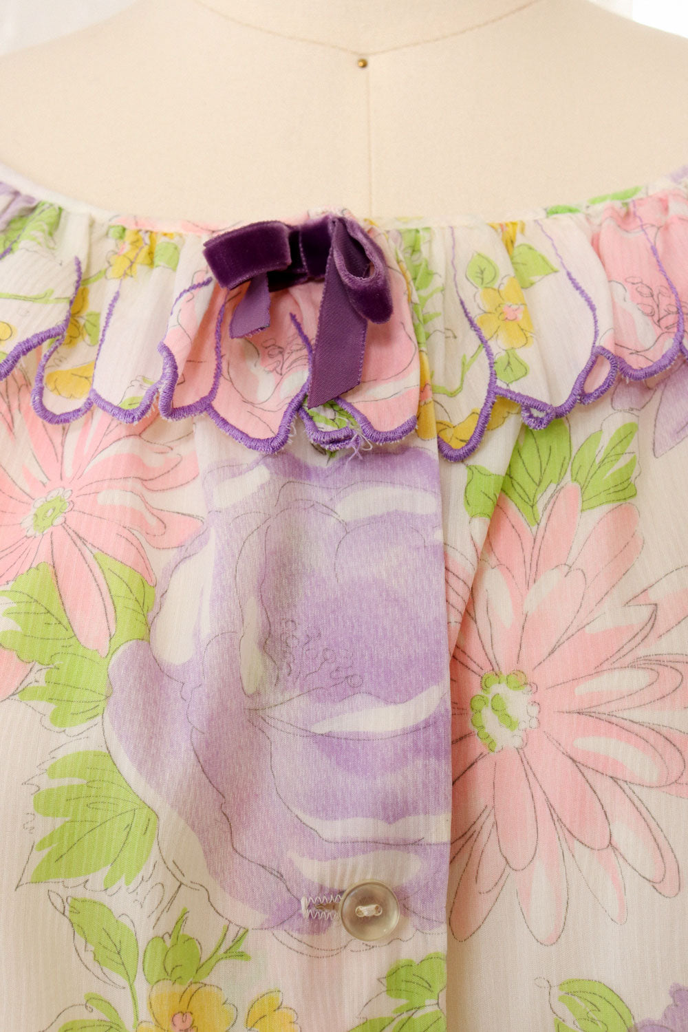 1960s Petal Floral Nightie S/M