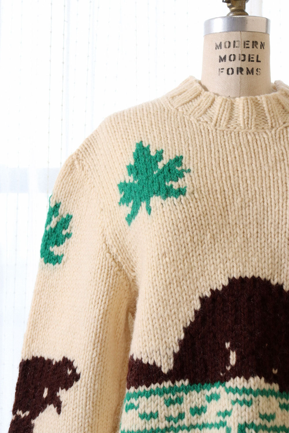 Handknit Beaver Sweater L