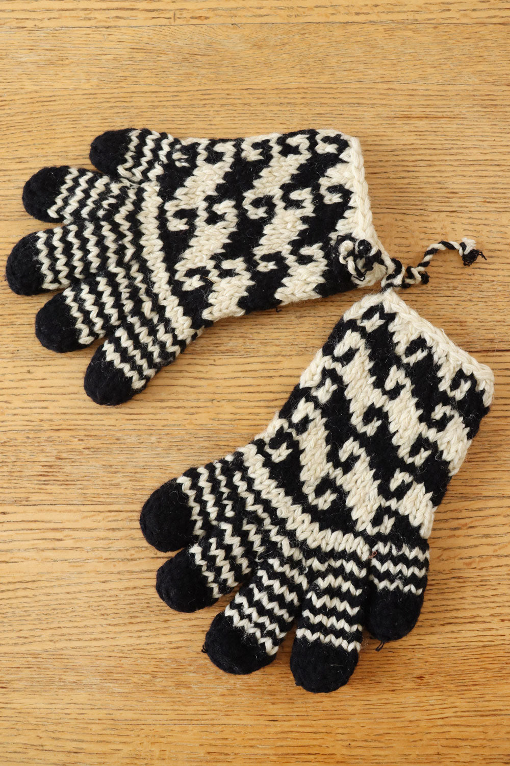 90s Thick Knit Gloves