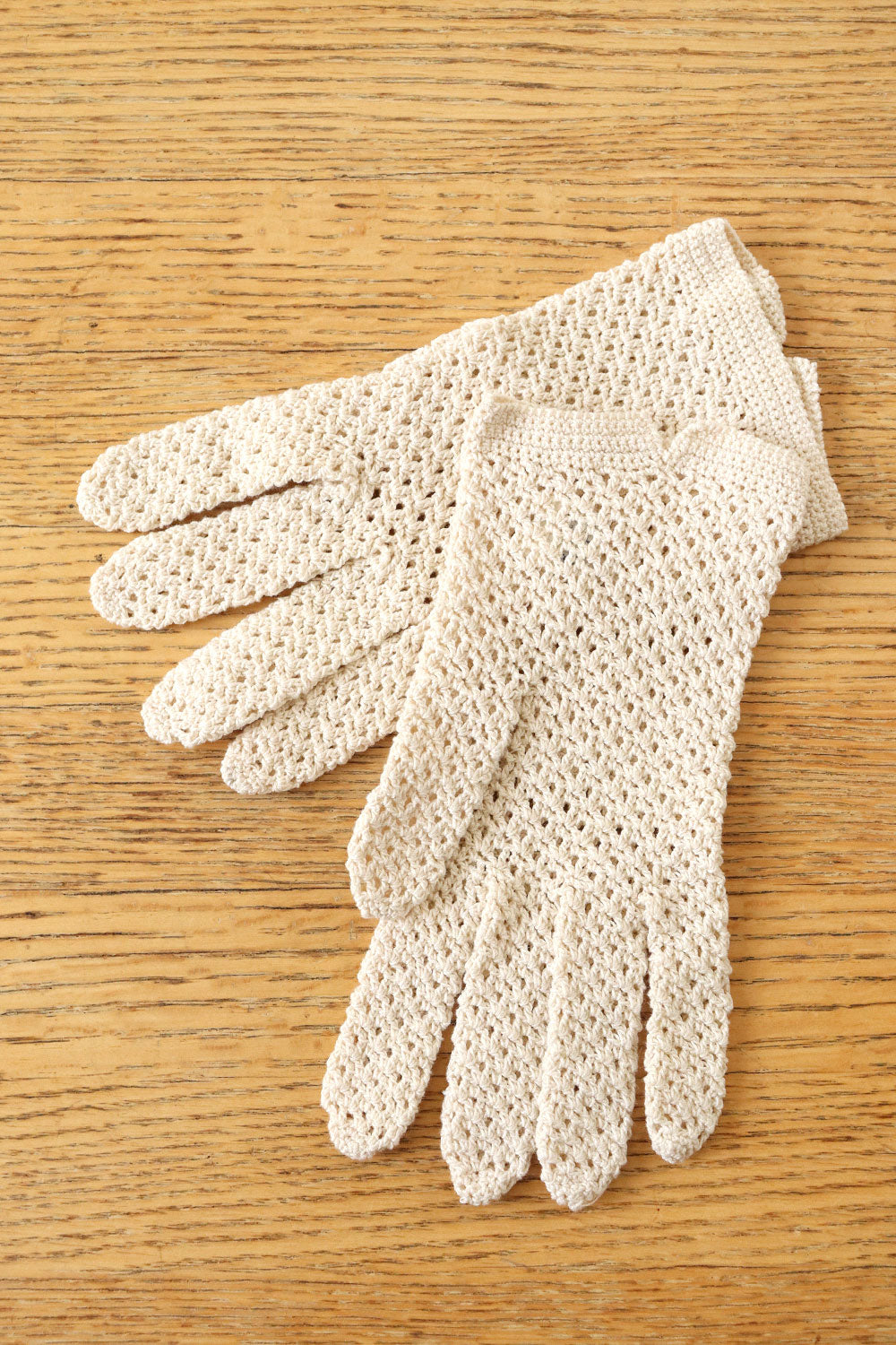 Cream Crochet Gloves