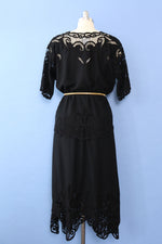 Balinese Lace Ensemble S-L