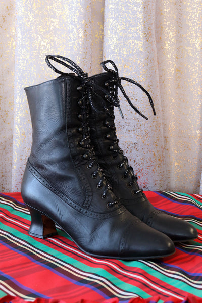 Black fashion lace up granny boots