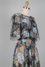 Moody Floral 70s Flutter Dress M