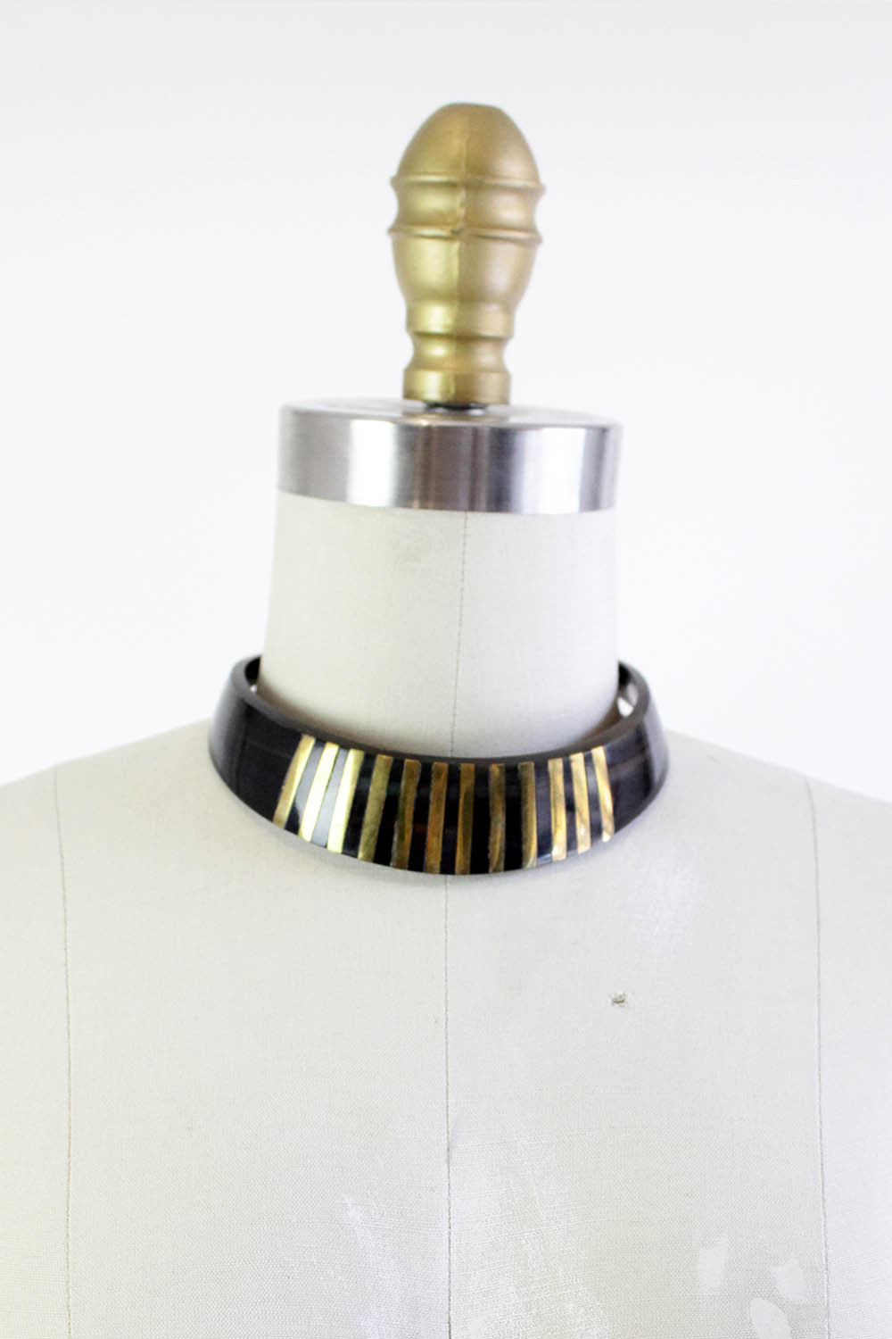 Horn & Brass Choker