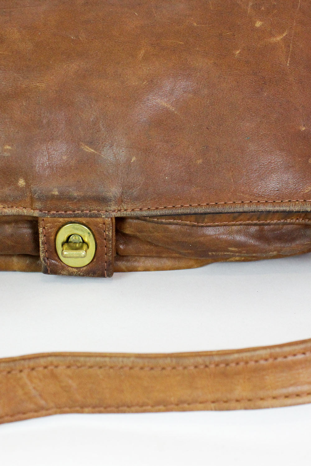 Saddle Leather Messenger Bag