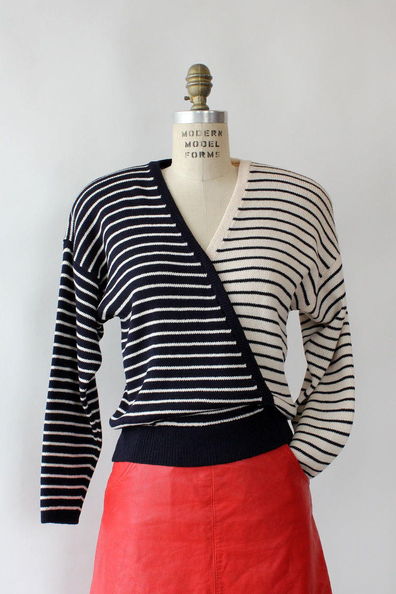 St. John Criss Cross Sweater M/L