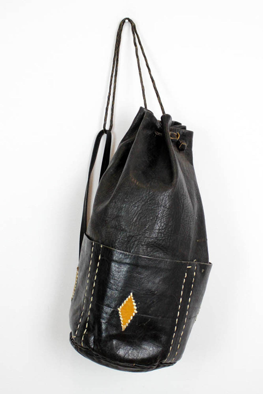 diamond sling bag