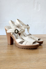 Marc Jacobs Ivory Leather Crepe Heels 8