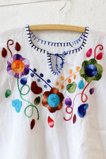 Feliz Flora Embroidered Top