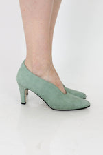 Seafoam Notched Heels 7.5