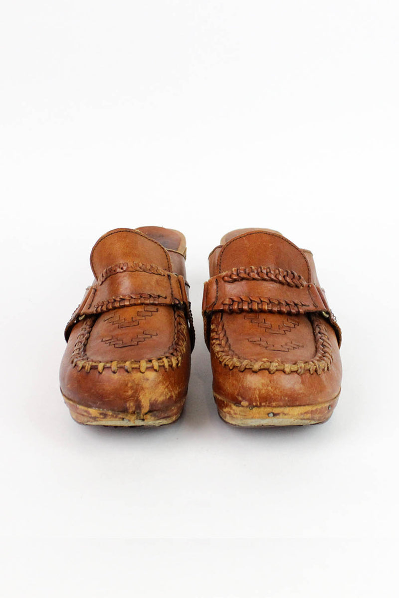 70s Cutout Wood Clogs 7.5