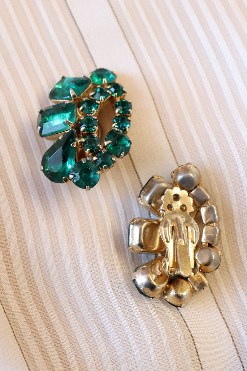 Emerald Cluster Clip-ons